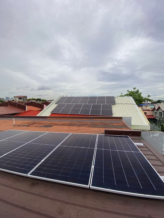 6.3 kWp Hybrid Solar PV System