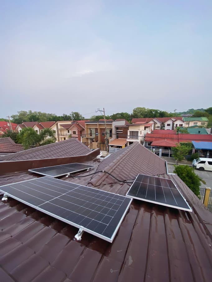 5.04 kWp Hybrid Solar PV System